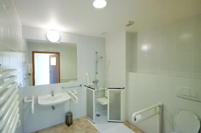 Hotel A4 Mop Kepnica Jaworzno Oda fotoğraf